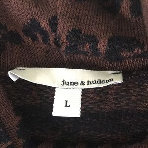 June & Hudson top